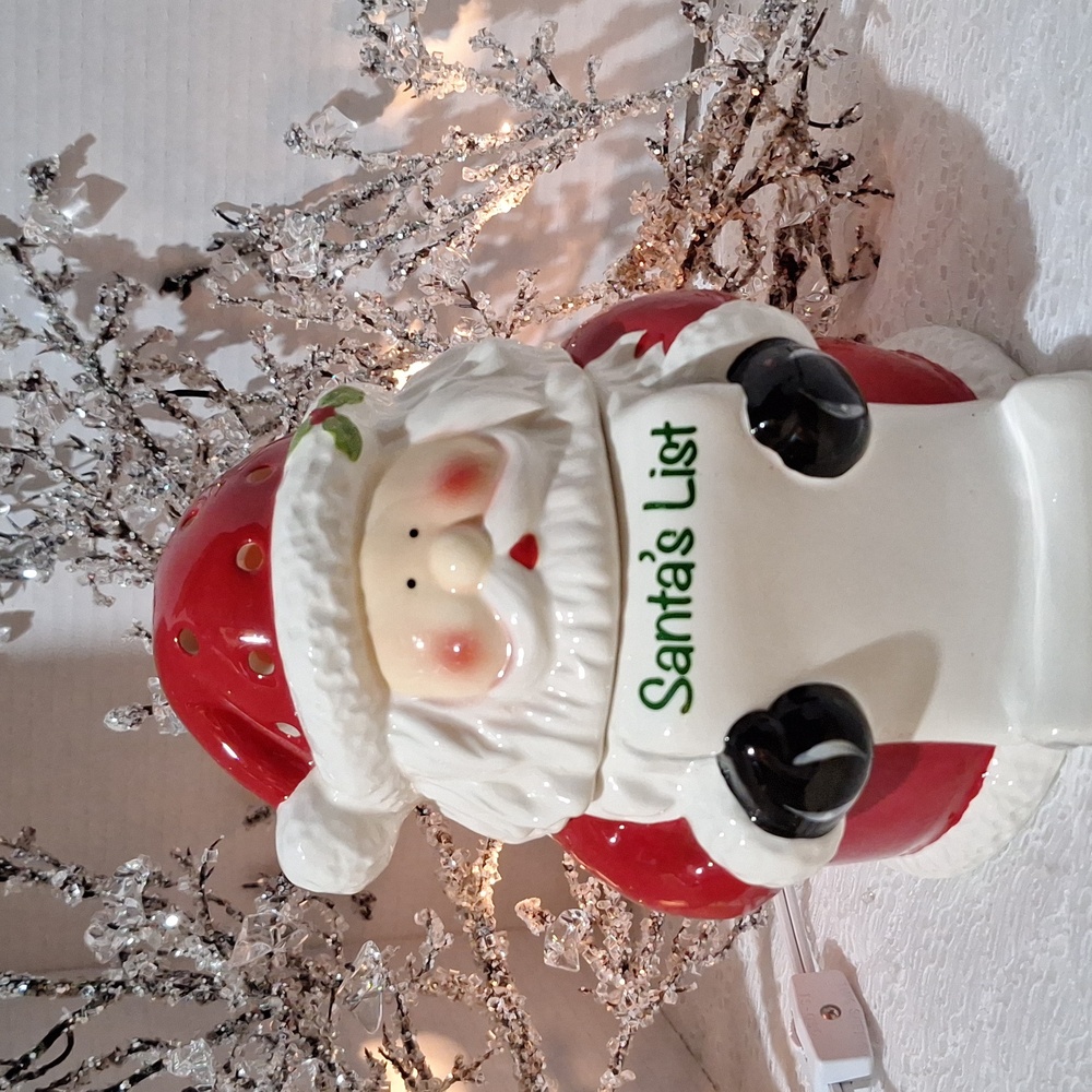 #AEV Scentsy Santa's List Retired 2016 Warmer Model 39649